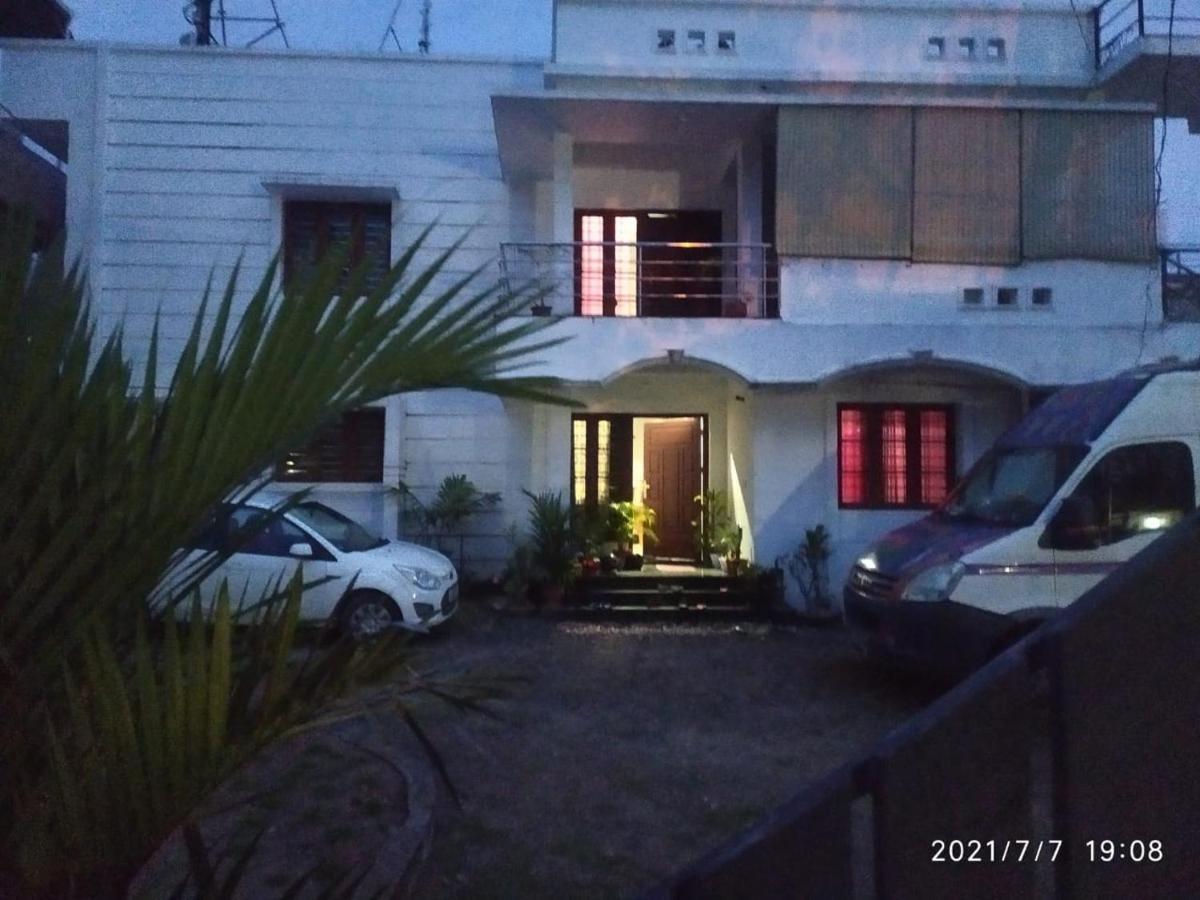 Lloydskochi Home Stay Kültér fotó
